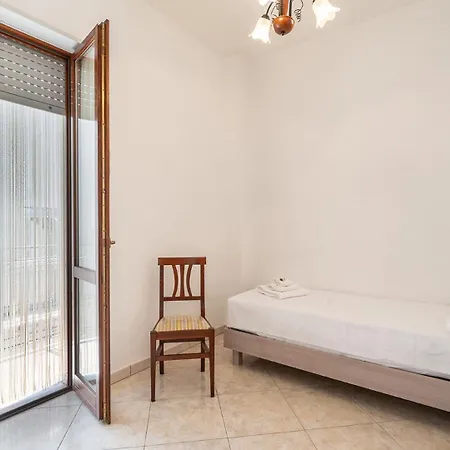 Nacci White By Rentbeat Apartment